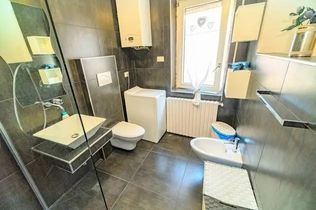 Deluxe Üç Kişilik Oda, Banyolu/Duşlu (External)