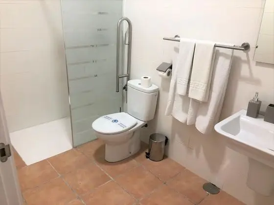 Family Ev, 2 Yatak Odası, Engellilere Uygun, Küçük Mutfak