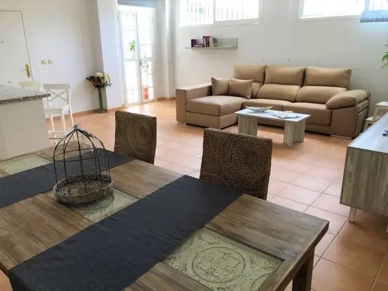 Family Ev, 2 Yatak Odası, Engellilere Uygun, Küçük Mutfak