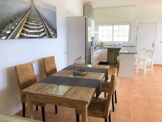 Family Ev, 2 Yatak Odası, Engellilere Uygun, Küçük Mutfak