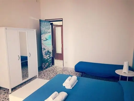 Üç Kişilik Oda (private external bathroom)