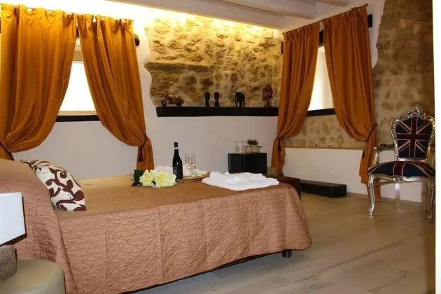 Comfort Tek Büyük veya İki Ayrı Yataklı Oda