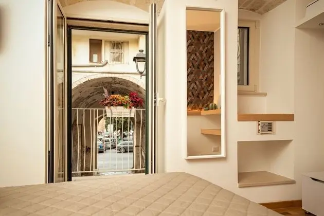 Tek Büyük Yataklı Oda, Balkon