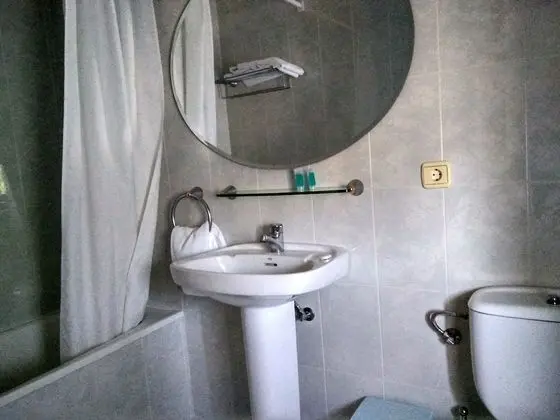 Tek Büyük veya İki Ayrı Yataklı Oda