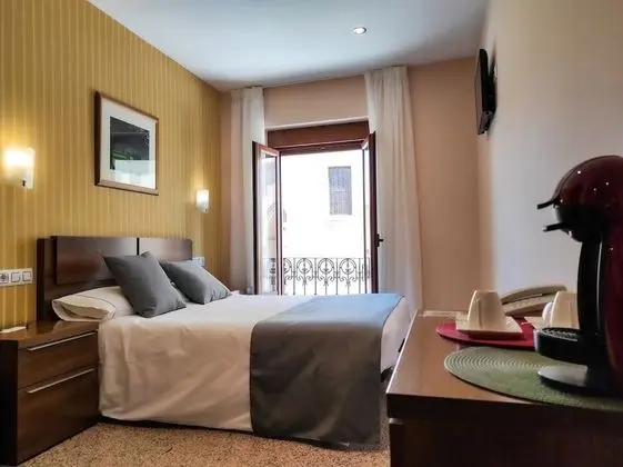 Panoramic Tek Büyük Yataklı Oda