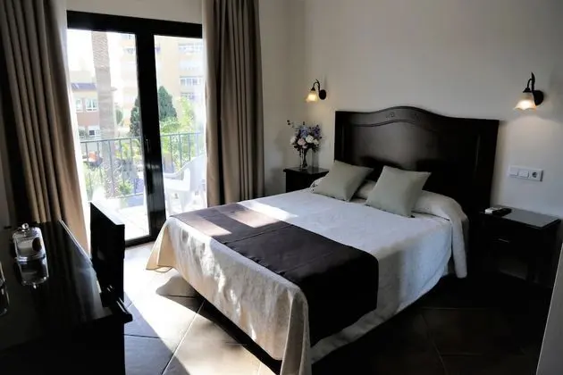 Tek Büyük Yataklı Oda, Balkon
