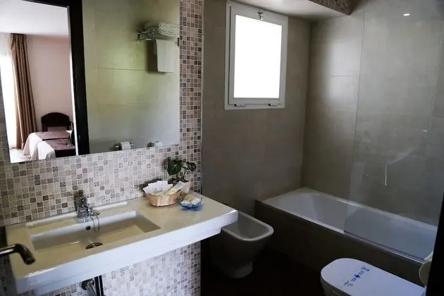 Tek Büyük Yataklı Oda, Balkon