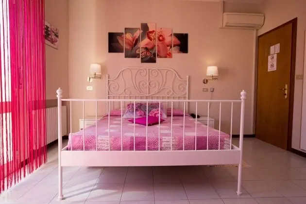 Standard Üç Kişilik Oda