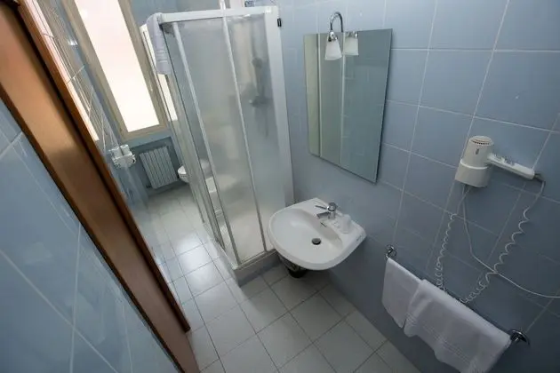 Standard Üç Kişilik Oda