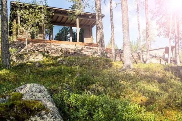 Arctic GlassHouse