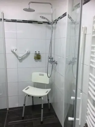 Family Dört Kişilik Oda, Engellilere Uygun, Özel Banyo