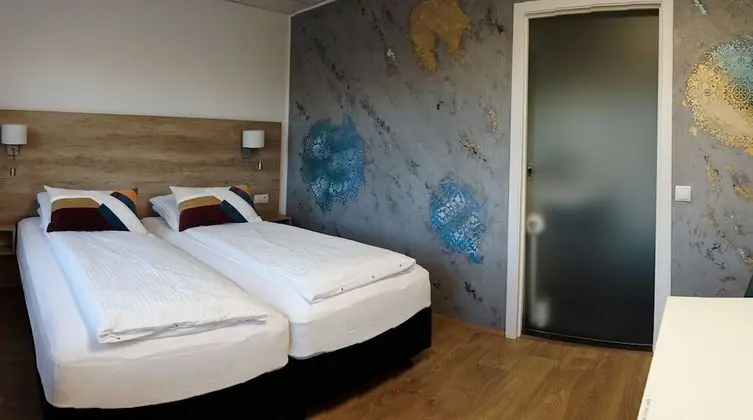 Tek Büyük veya İki Ayrı Yataklı Oda, Özel Banyo