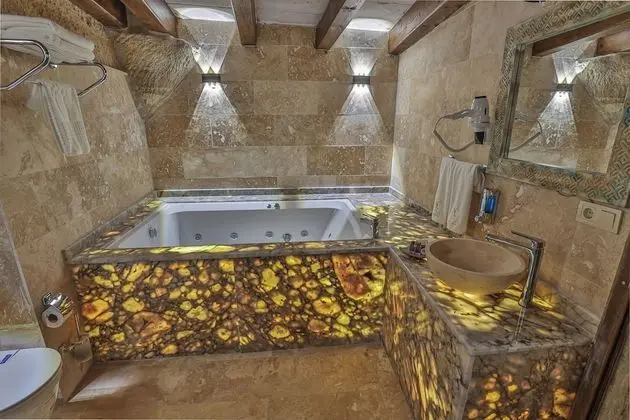 Özel spa küveti