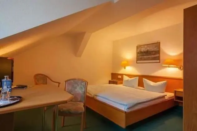 Economy Tek Büyük Yataklı Oda