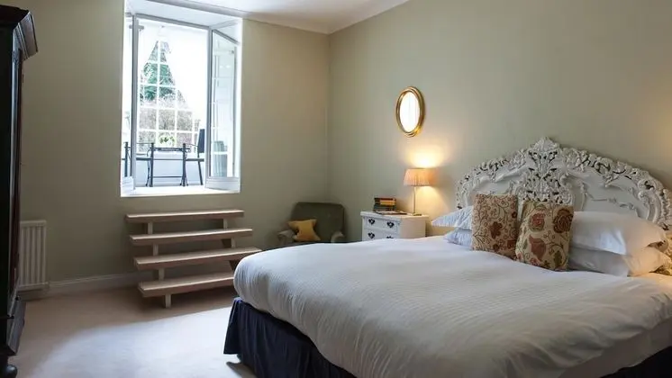 Deluxe Tek Büyük Yataklı Oda, 1 Çift Kişilik Yatak, Bahçe Manzaralı