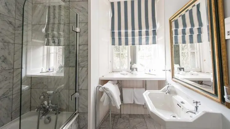 Deluxe Tek Büyük Yataklı Oda, 1 Çift Kişilik Yatak, Göl Manzaralı