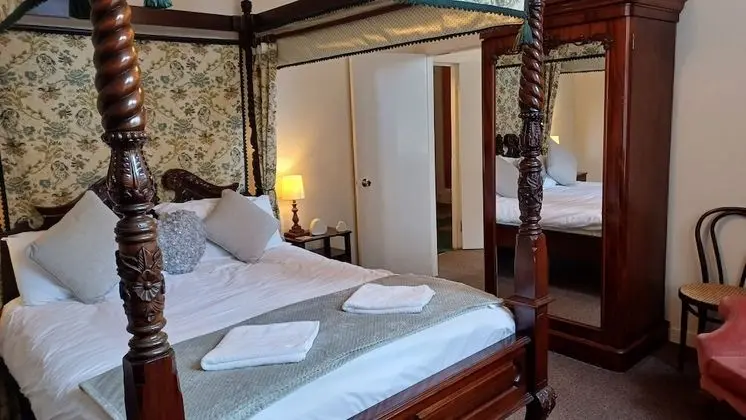 Apart Daire, 1 Yatak Odası, Zemin Kat (Study - Four Poster Bed)