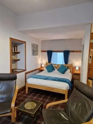 Stüdyo, Zemin Kat (Harness)