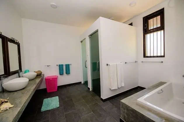 Luxury Villa, 3 Yatak Odası, Deniz Manzaralı, Denize Sıfır