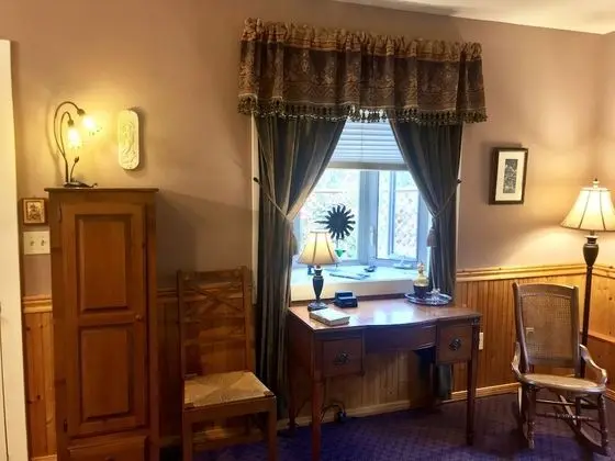 Premium Tek Büyük Yataklı Oda