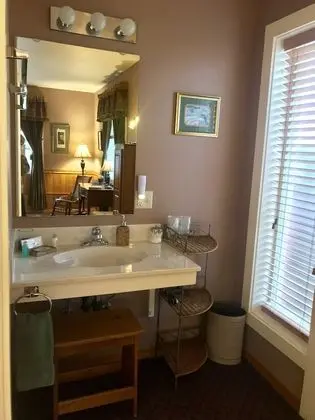 Premium Tek Büyük Yataklı Oda