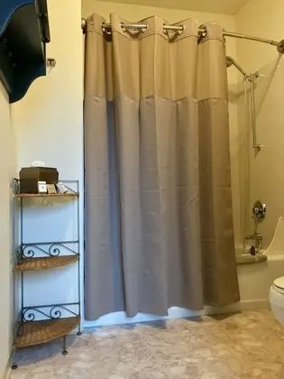 Premium Tek Büyük Yataklı Oda