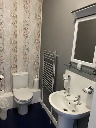 Tek Büyük Yataklı Oda, Banyolu/Duşlu