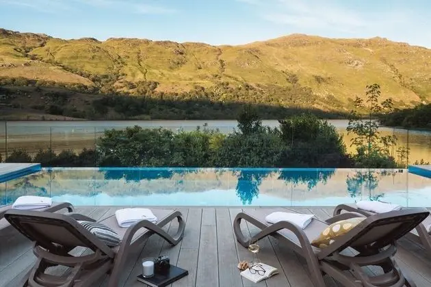 Luxury Villa, 5 Yatak Odası, Göl Manzaralı