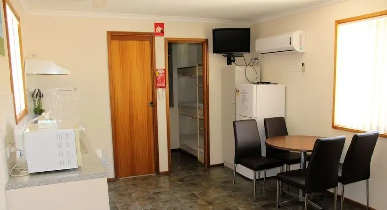 Standard Kulübe, Birden Çok Yatak, Sigara İçilmez