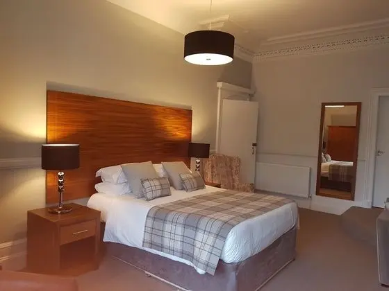 Superior Tek Büyük Yataklı Oda