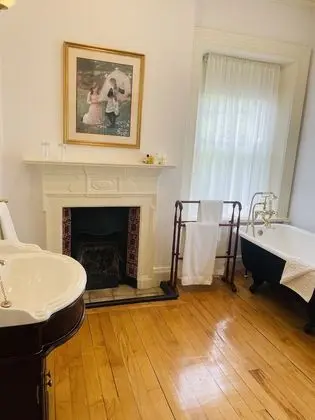 Classic Tek Büyük veya İki Ayrı Yataklı Oda