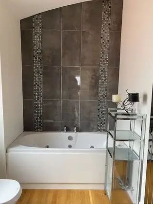 Economy Tek Büyük Yataklı Oda