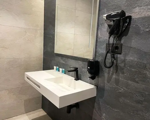 Basic İki Ayrı Yataklı Oda