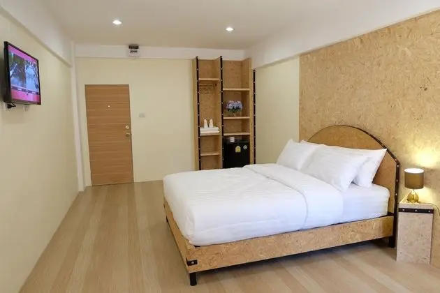 Deluxe Double Bedroom