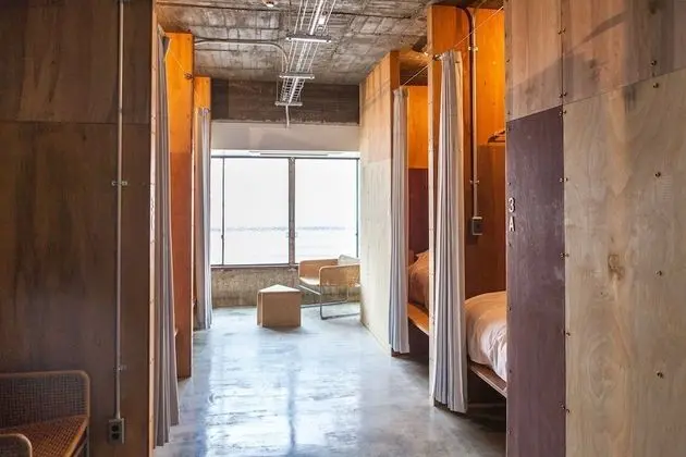 Ortak Ranzalı Oda, Sadece kadınlar için