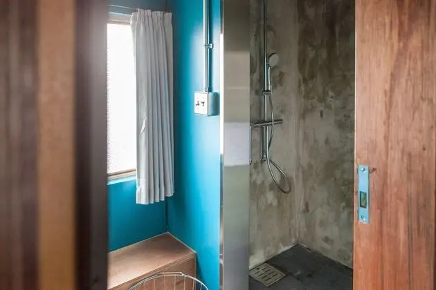 Ortak Ranzalı Oda, Sadece kadınlar için