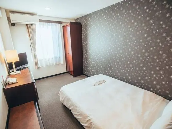 Tek Büyük Yataklı Oda, Sigara İçilmez