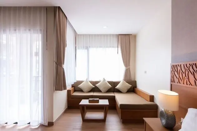 Luxury Oda