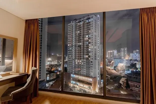 Deluxe Tek Büyük veya İki Ayrı Yataklı Oda, Şehir Manzaralı