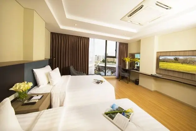 Deluxe Tek Büyük veya İki Ayrı Yataklı Oda, Şehir Manzaralı