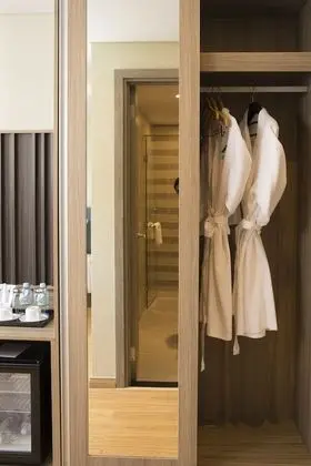 Deluxe Tek Büyük veya İki Ayrı Yataklı Oda, Şehir Manzaralı