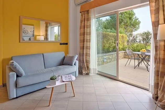 Junior Süit, Kısmi Deniz Manzaralı (mezzanine bedroom)