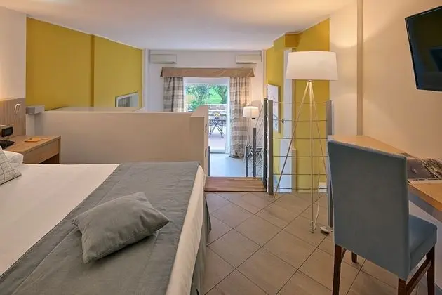 Junior Süit, Kısmi Deniz Manzaralı (mezzanine bedroom)