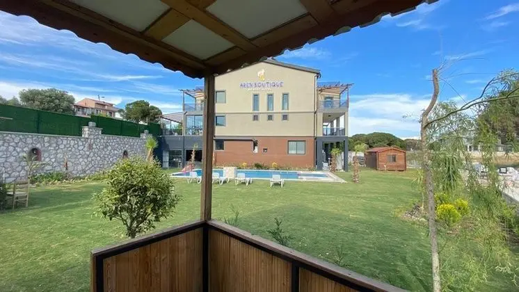 Bungalow, Havuz Manzaralı, Balkonlu