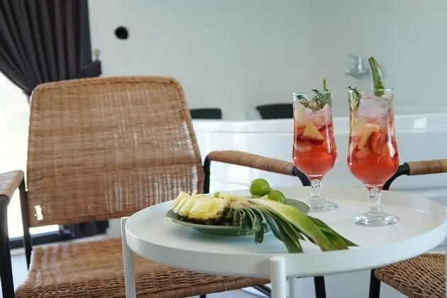 Deluxe Jakuzili Suite, Deniz ve Dağ Manzaralı, Jakuzili