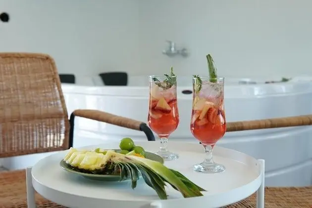 Deluxe Jakuzili Suite, Deniz ve Dağ Manzaralı, Jakuzili