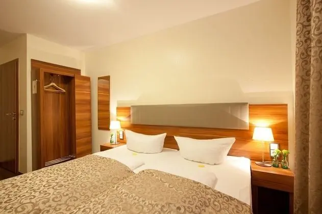 Comfort Tek Büyük veya İki Ayrı Yataklı Oda