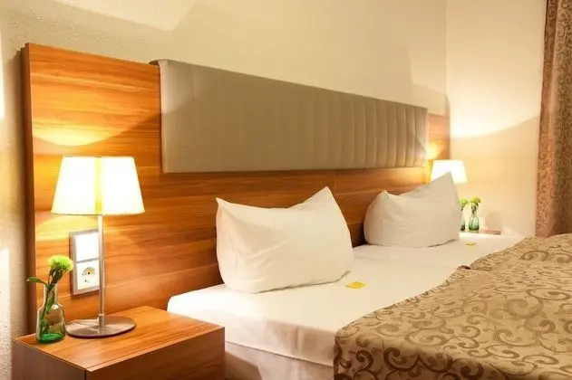 Comfort Tek Büyük veya İki Ayrı Yataklı Oda