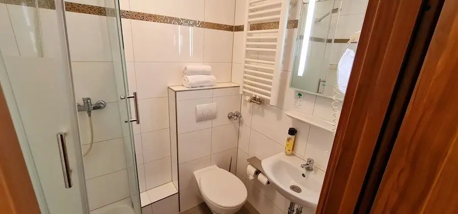Comfort Tek Büyük veya İki Ayrı Yataklı Oda
