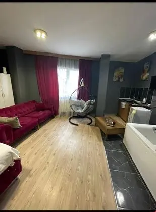 Deluxe Jakuzili Oda
